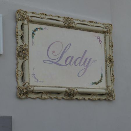 카스텔베트로 Bb Lady B&B 외부 사진